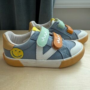 Victoria Tribu Multicolor Sneaker